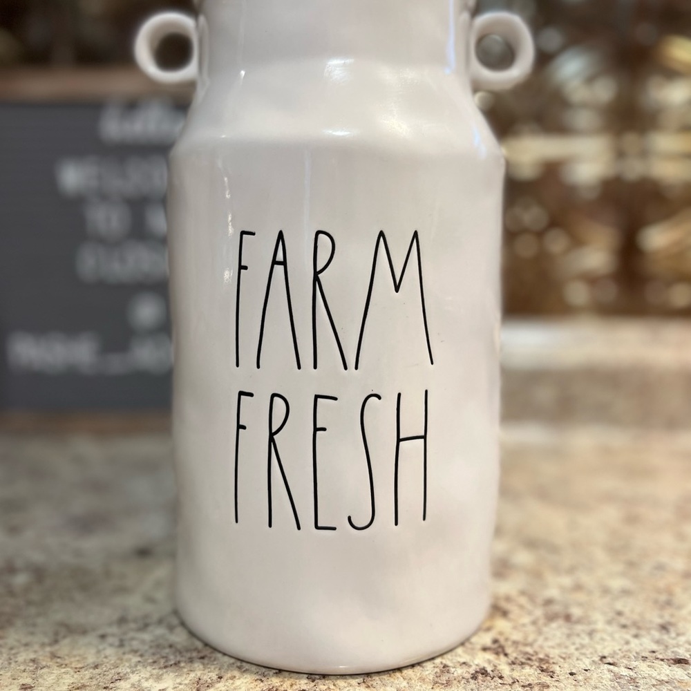 RAE DUNN FARM FRESH Ceramic Milk Jug Vase NWT - Picture 3 of 7